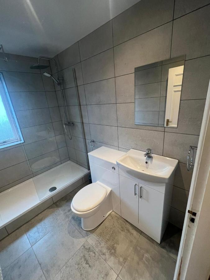 Clydebank Apartment Glasgow Exteriör bild