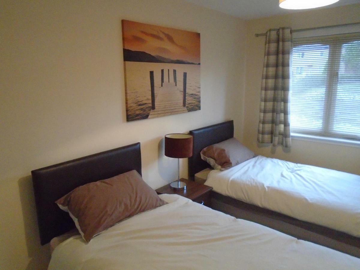 Clydebank Apartment Glasgow Exteriör bild